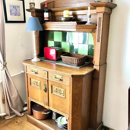 Waegner's Heim Apartment *