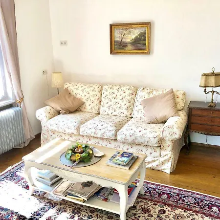 Waegner's Heim Apartment